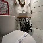 Loft Z Antresola I Balkonem W Centrum Przystan Jednorozca Klimatyzacja Faktura *