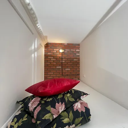 Апартаменты Loft Z Antresola I Balkonem W Centrum Lodzi Przystan Jednorozca Klimatyzacja Faktura *