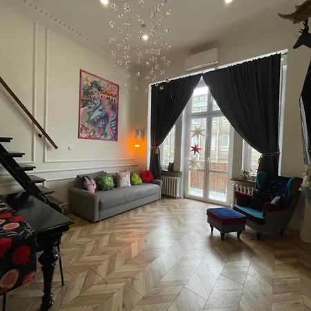 Appartamento Loft Z Antresola I Balkonem W Centrum Przystan Jednorozca Klimatyzacja Faktura