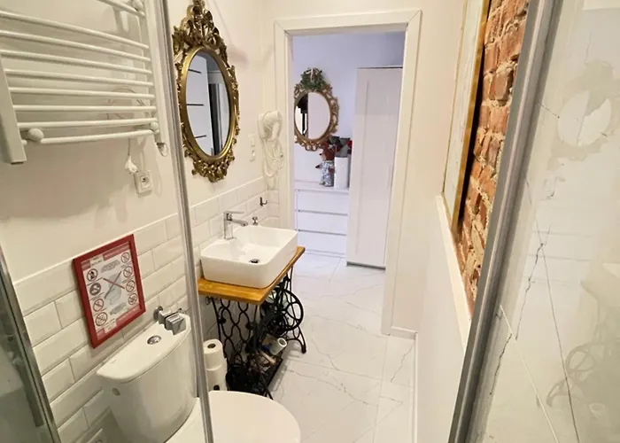 Appartamento Loft Z Antresola I Balkonem W Centrum Przystan Jednorozca Klimatyzacja *