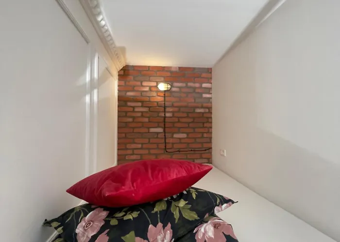 Appartamento Loft Z Antresola I Balkonem W Centrum Przystan Jednorozca Klimatyzacja *