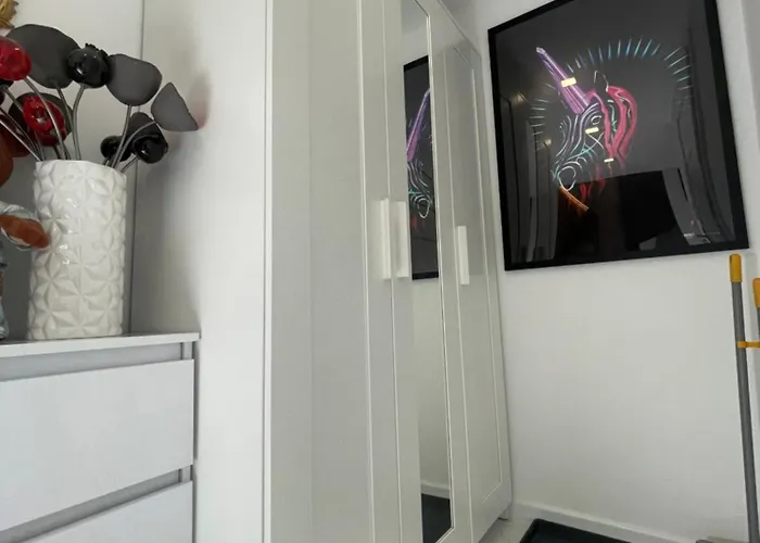 Loft Z Antresola I Balkonem W Centrum Przystan Jednorozca Klimatyzacja Appartamento Łódź